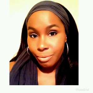 Meet your Posher, Shaconda